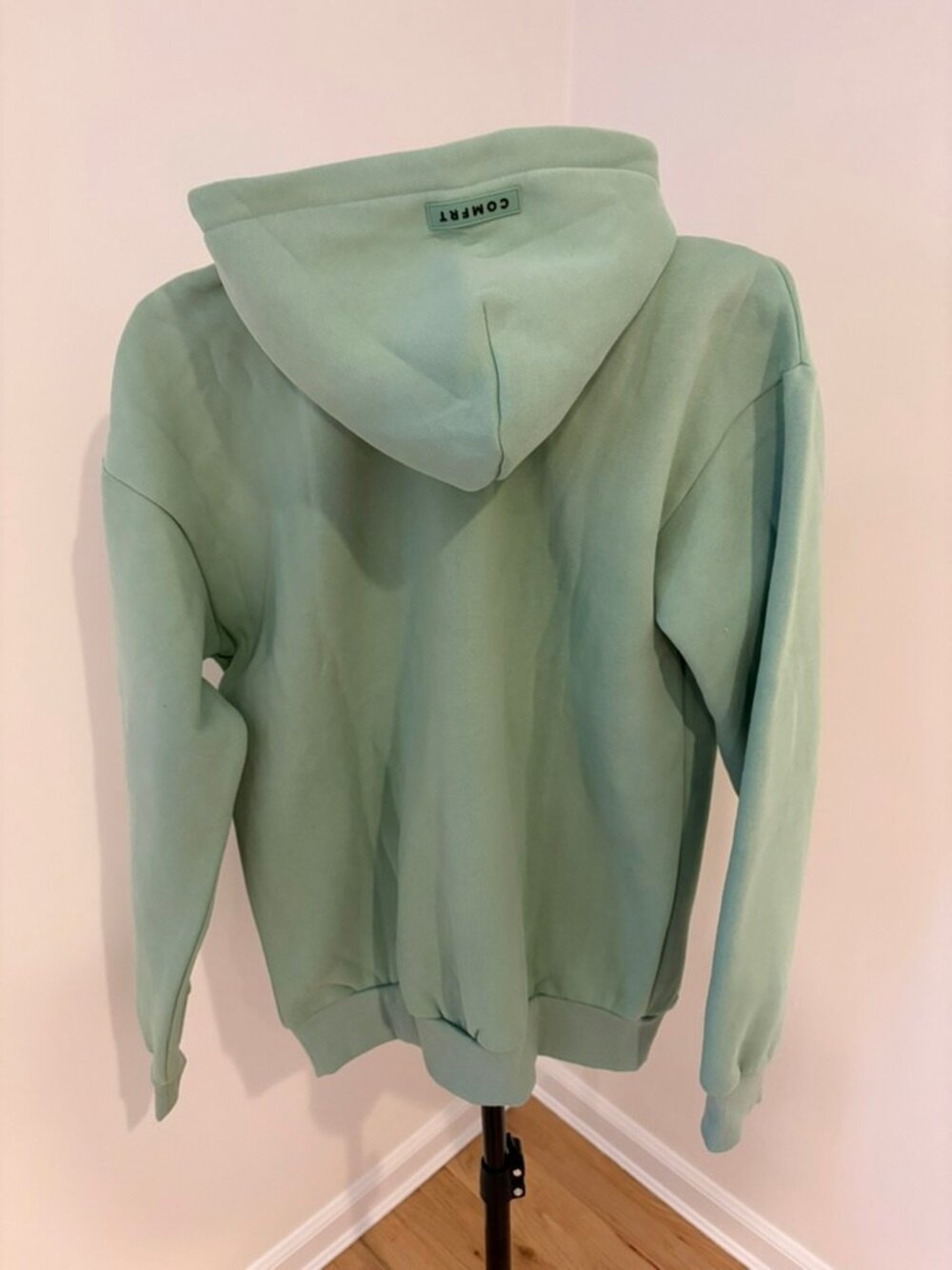 ✨ Comfrt "Pastel Edit" Oversized Hoodie in Seafoam Green - Size M - Picture 3 of 3